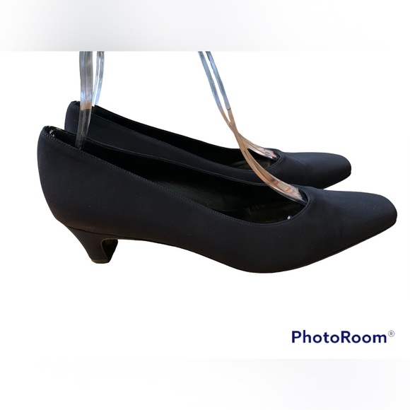 Salvatore Ferragamo Blue Heels , Size 7 - Picture 5 of 9